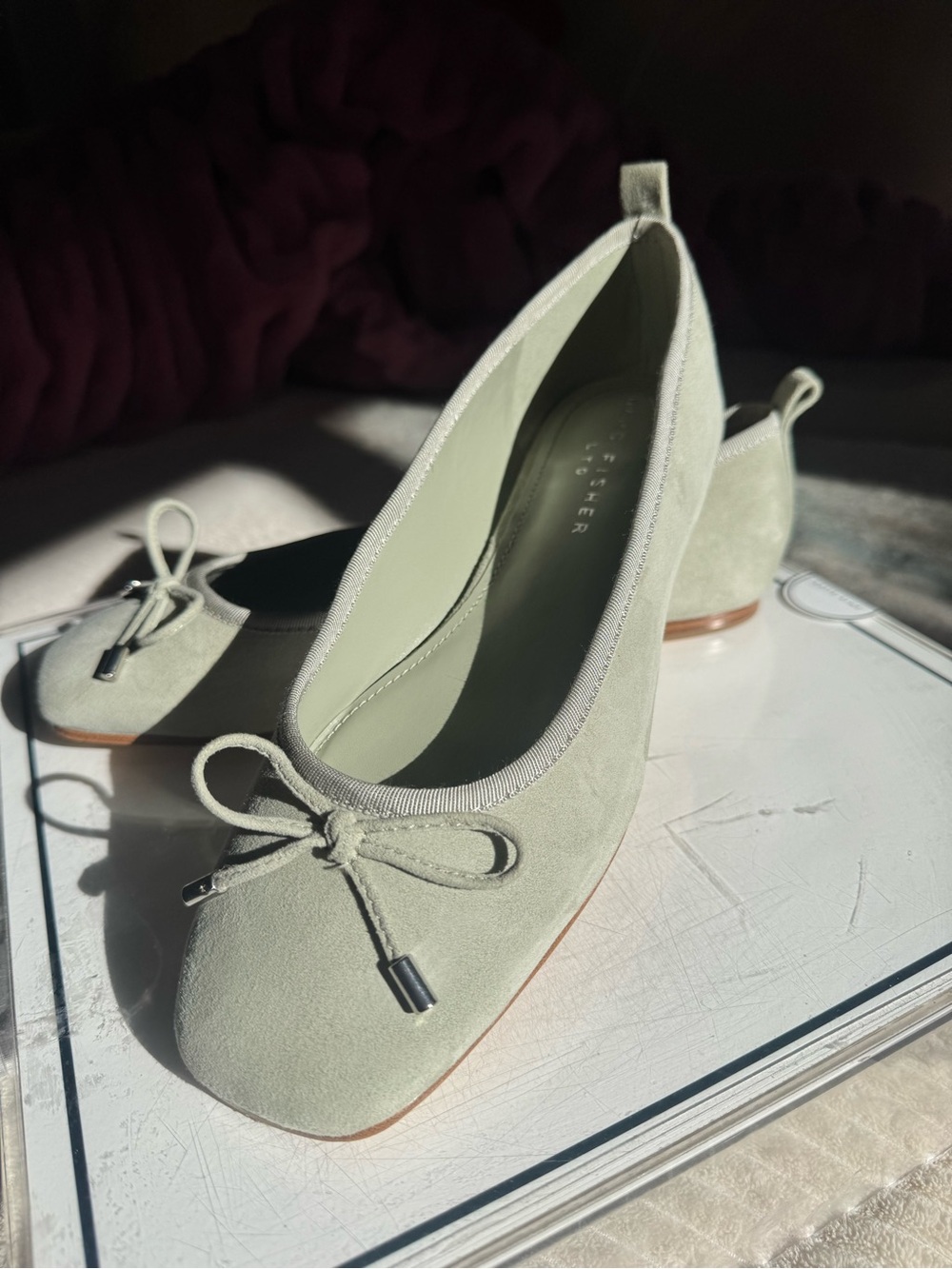 Marc Fisher Soft Green Suede Bow Ballet Flats - 8.5 - Picture 5 of 9